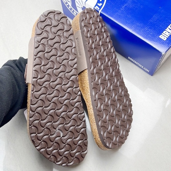 BIRKENSTOCK Medina Thong Sandal Mocha Brown NIB main image 8